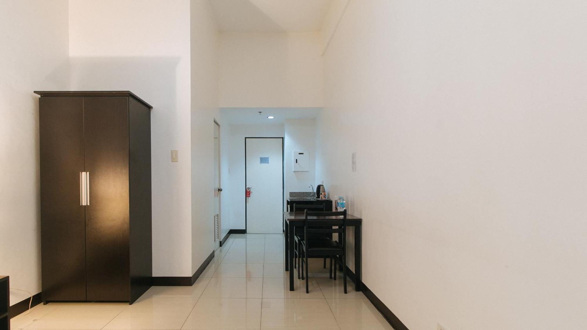 Reddoorz Plus At Banawe Ciudad Quezon Exterior foto